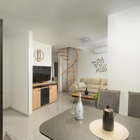 Apartamento Justqcute Pula